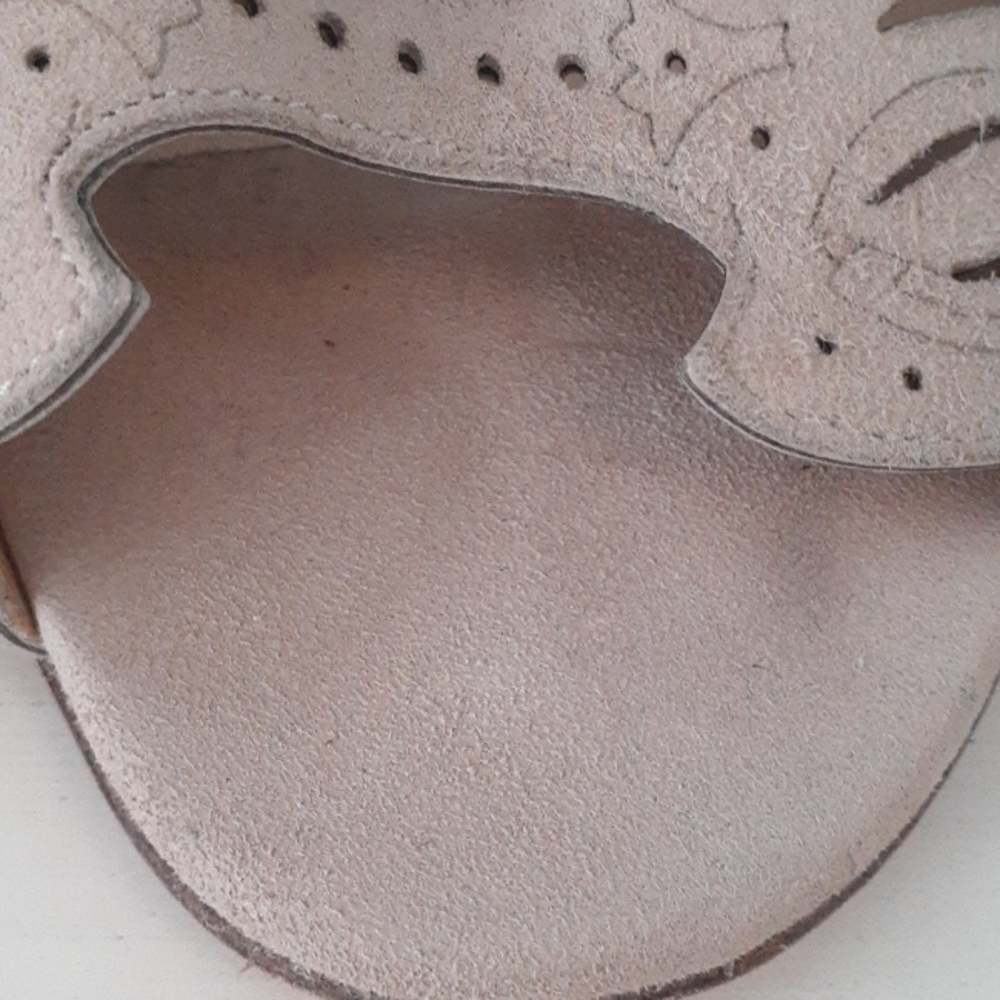 # Christian Louboutin Decoupadiva nude suede Stilettos - Picture 10 of 16